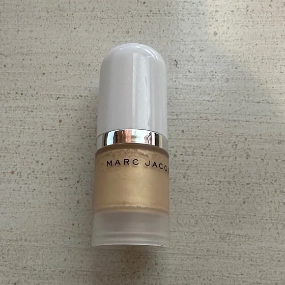 Marc Jacobs 50 Do You? Dew Drops Coconut Gel Highlighter New .17 fl - Picture 1 of 4